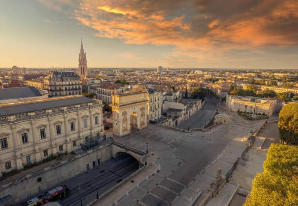 *appt Du Faubourg Boutonnet, 4 Personnes, Wifi* Apartment